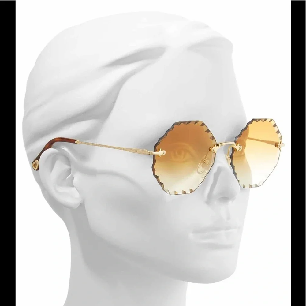 Designers Brands For Customers That Love To Wear Casual and Elegant Accessories;